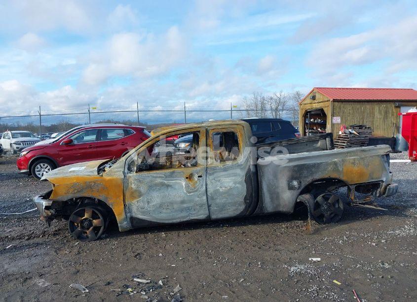 Photo 6 of 2005 Nissan Titan SE (VIN 1N6BA06B55N544211)