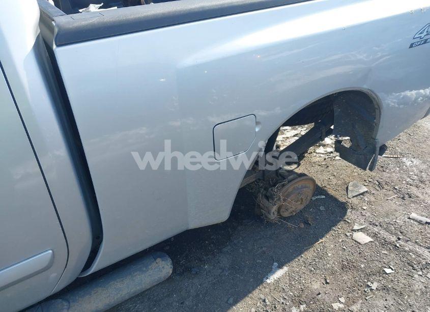 Photo 6 of 2005 Nissan Titan SE (VIN 1N6BA06B65N538790)