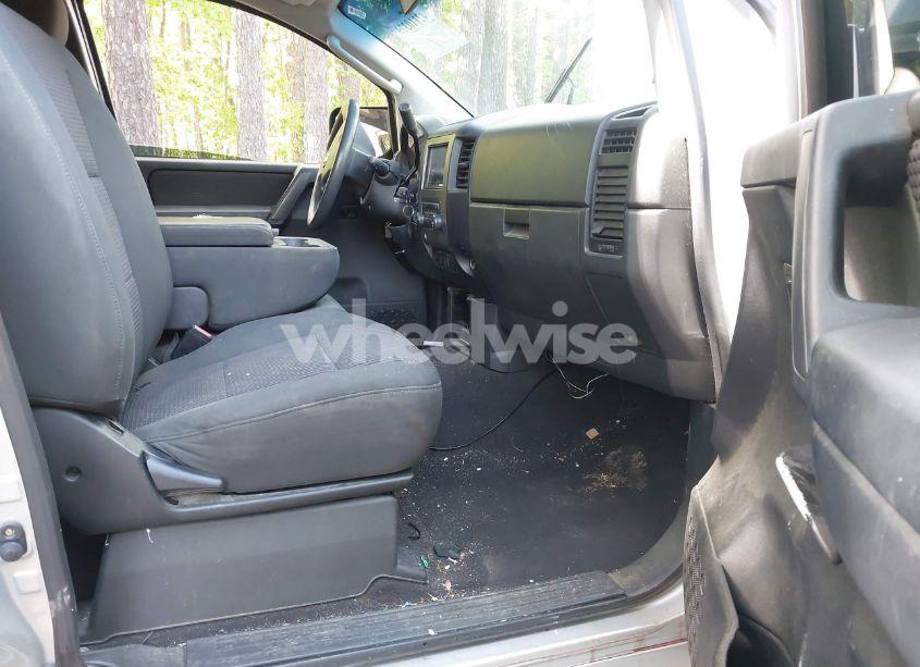 Photo 5 of 2009 Nissan Titan SE (VIN 1N6BA06C99N304979)