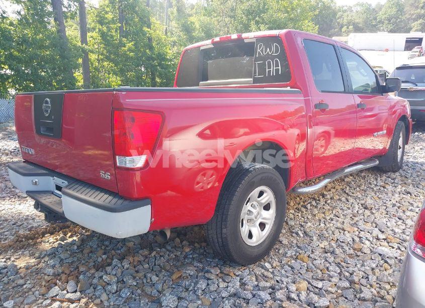 Photo 4 of 2005 Nissan Titan XE (VIN 1N6BA07A15N563036)