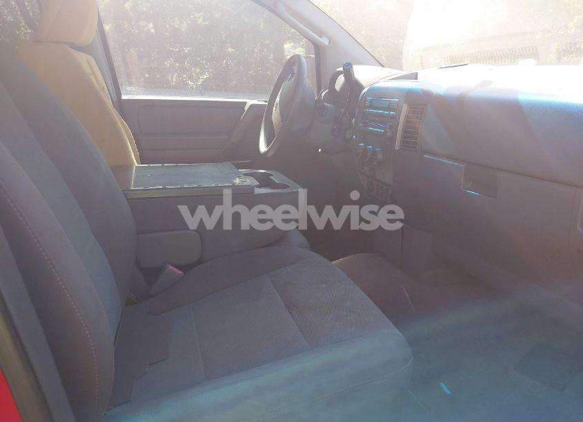 Photo 5 of 2005 Nissan Titan XE (VIN 1N6BA07A15N563036)