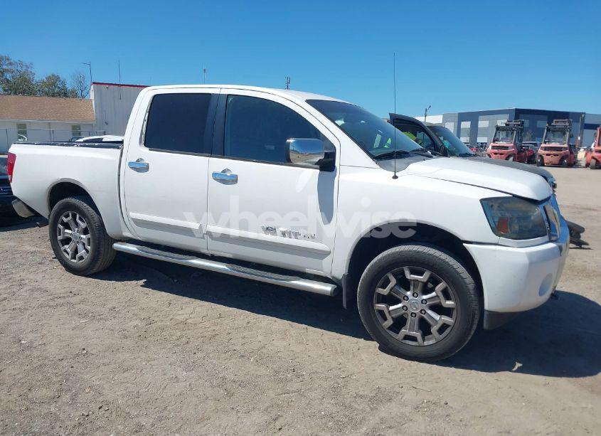 2005 Nissan Titan SE (VIN 1N6BA07A25N574305) main photo