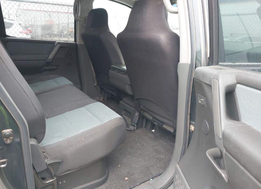 Photo 8 of 2005 Nissan Titan XE (VIN 1N6BA07A35N551115)