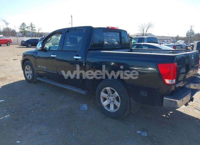 Photo 3 of 2005 Nissan Titan LE (VIN 1N6BA07A35N572627)
