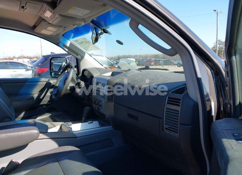 Photo 5 of 2005 Nissan Titan LE (VIN 1N6BA07A35N572627)