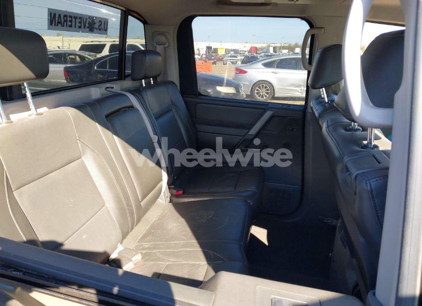 Photo 8 of 2005 Nissan Titan LE (VIN 1N6BA07A35N572627)