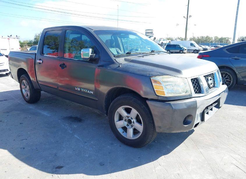 2005 Nissan Titan SE (VIN 1N6BA07A45N528488) main photo