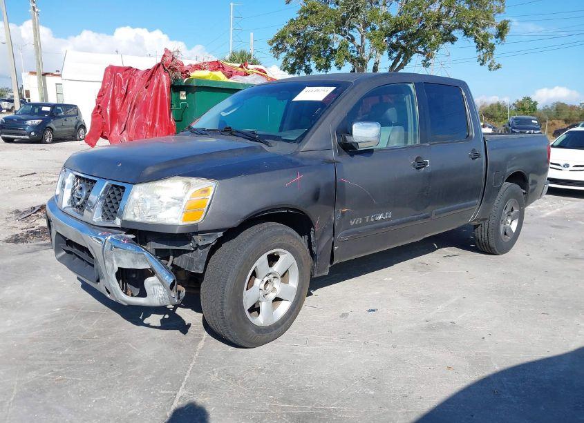 Photo 2 of 2005 Nissan Titan SE (VIN 1N6BA07A45N528488)