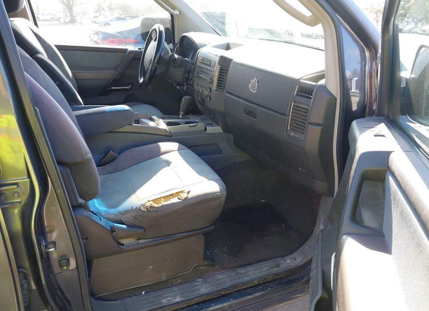 Photo 5 of 2005 Nissan Titan SE (VIN 1N6BA07A45N528488)