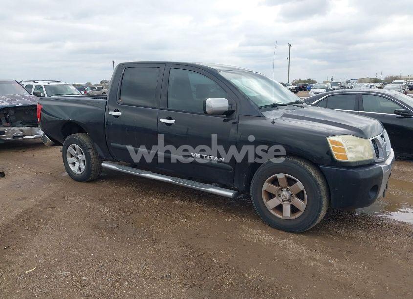 2005 Nissan Titan SE (VIN 1N6BA07A45N576847) main photo