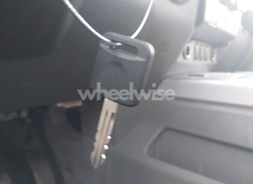 Photo 11 of 2005 Nissan Titan LE (VIN 1N6BA07A85N530003)