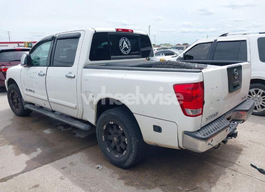 Photo 3 of 2005 Nissan Titan LE (VIN 1N6BA07A85N530003)