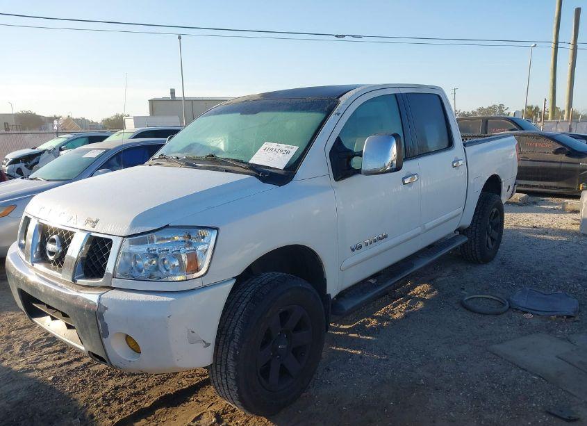 Photo 2 of 2005 Nissan Titan LE (VIN 1N6BA07A85N559033)