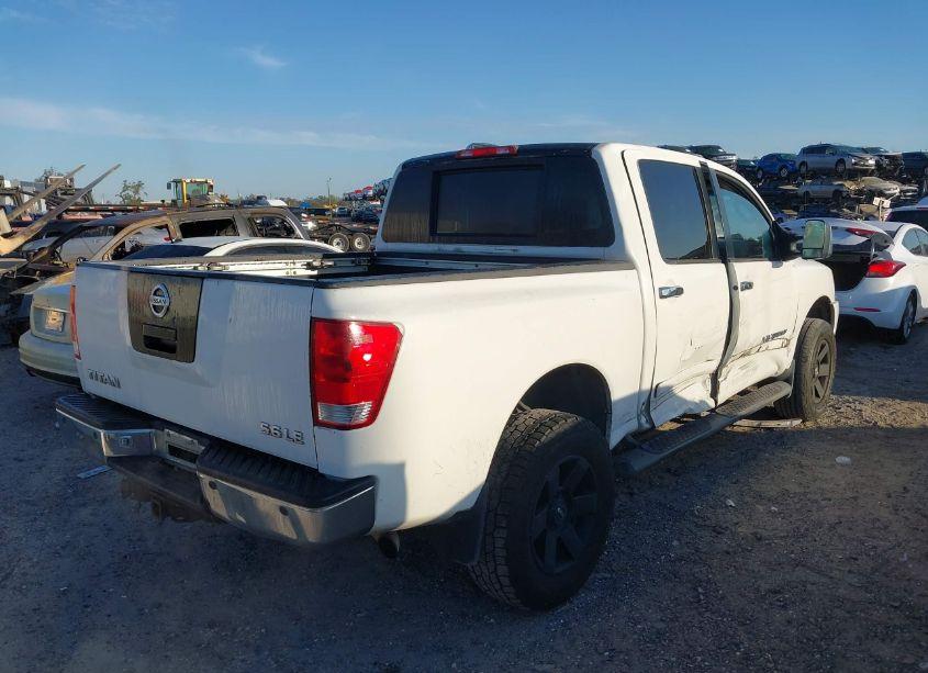 Photo 4 of 2005 Nissan Titan LE (VIN 1N6BA07A85N559033)