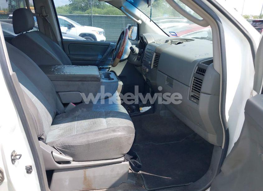 Photo 5 of 2005 Nissan Titan SE (VIN 1N6BA07A95N572874)