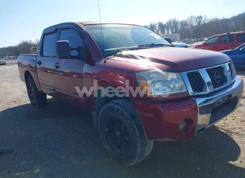 2005 Nissan Titan SE (VIN 1N6BA07B05N532563) main photo