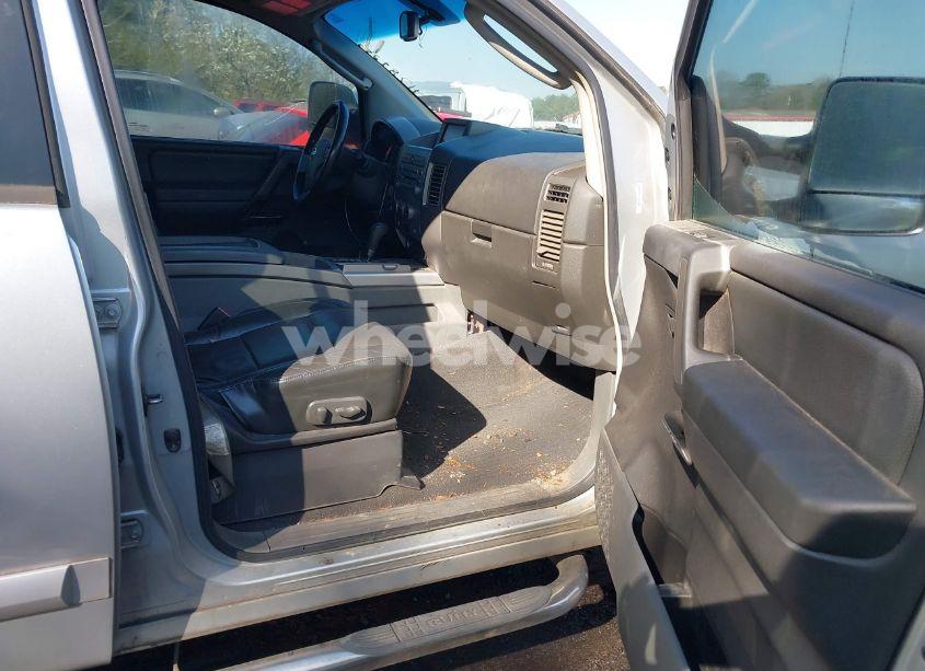 Photo 5 of 2006 Nissan Titan SE (VIN 1N6BA07B06N526411)