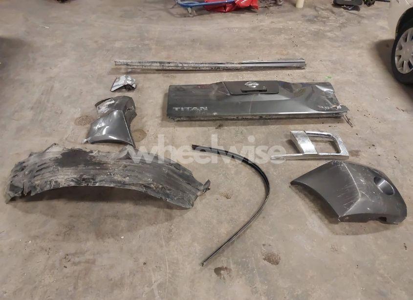 Photo 18 of 2006 Nissan Titan LE (VIN 1N6BA07B26N560821)