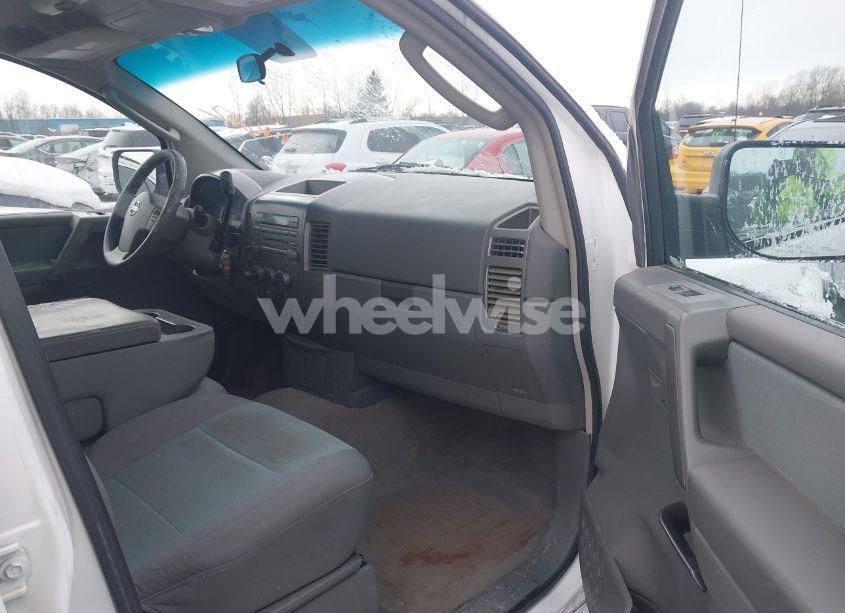 Photo 5 of 2005 Nissan Titan XE (VIN 1N6BA07B35N544612)