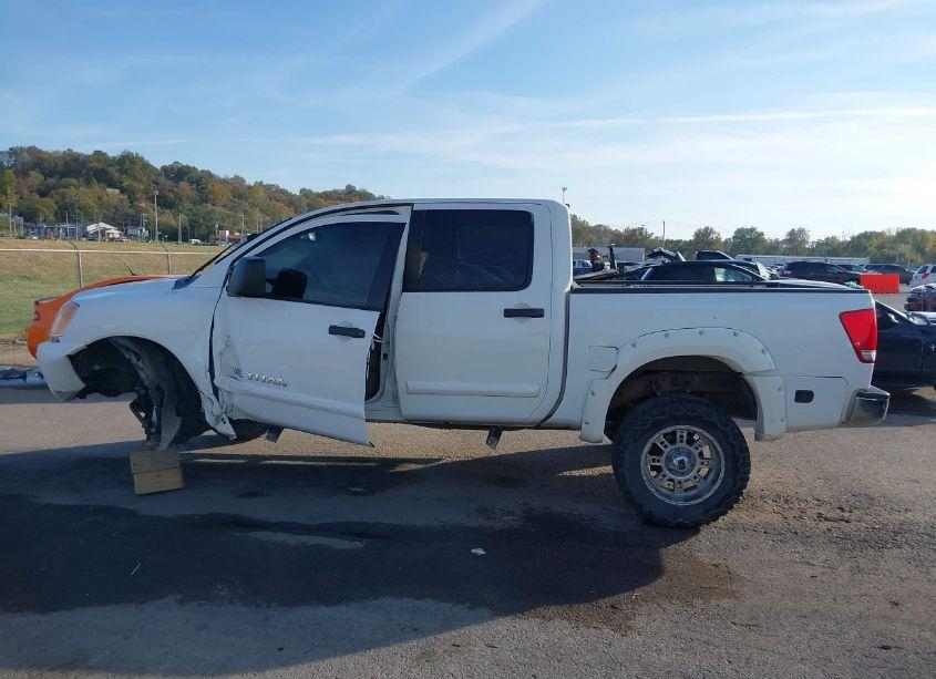 Photo 15 of 2008 Nissan Titan XE/SE/LE/PRO-4X (VIN 1N6BA07C08N326205)