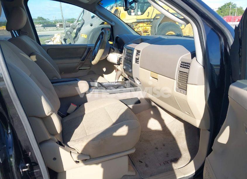 Photo 5 of 2011 Nissan Titan SV (VIN 1N6BA0CA1BN309859)