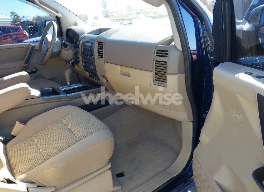 Photo 5 of 2010 Nissan Titan SE (VIN 1N6BA0CA5AN300256)