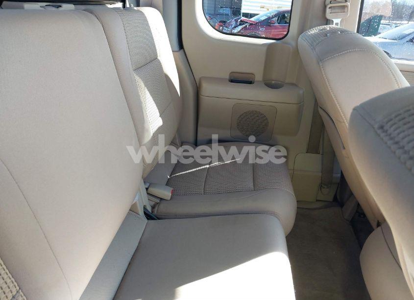 Photo 8 of 2010 Nissan Titan SE (VIN 1N6BA0CA5AN300256)