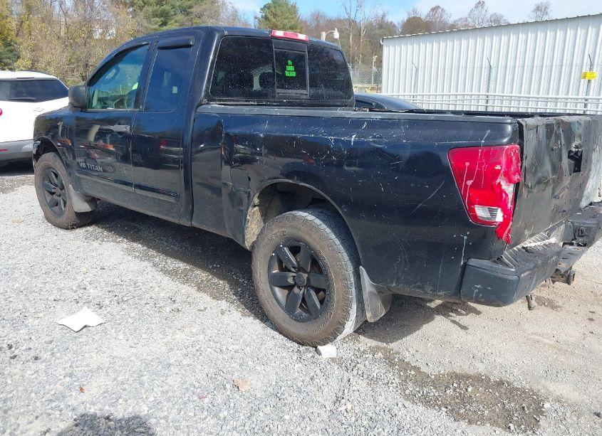 Photo 3 of 2011 Nissan Titan SV (VIN 1N6BA0CC7BN300682)