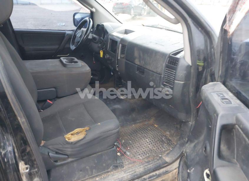 Photo 4 of 2010 Nissan Titan XE (VIN 1N6BA0CH9AN321303)