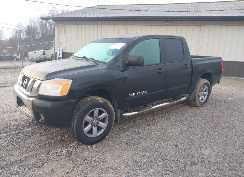 Photo 2 of 2010 Nissan Titan SE (VIN 1N6BA0EC0AN320526)
