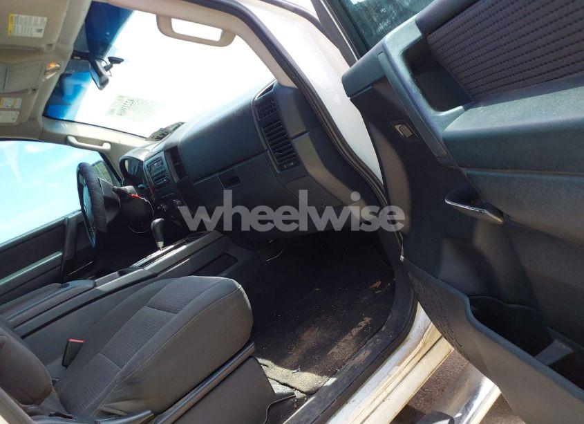 Photo 5 of 2012 Nissan Titan SV (VIN 1N6BA0EC0CN315944)