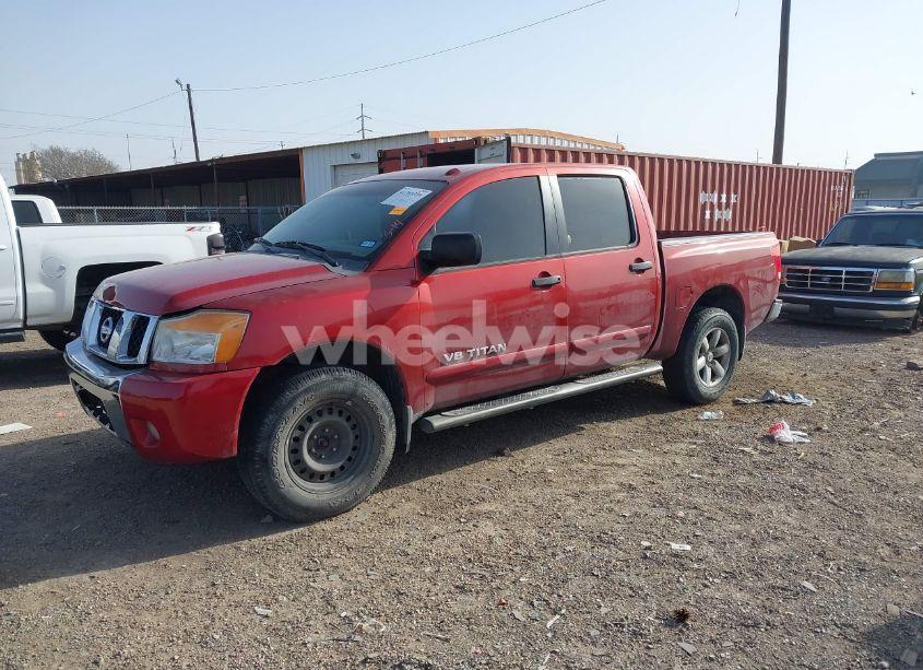 Photo 2 of 2014 Nissan Titan SV (VIN 1N6BA0EC1EN507098)