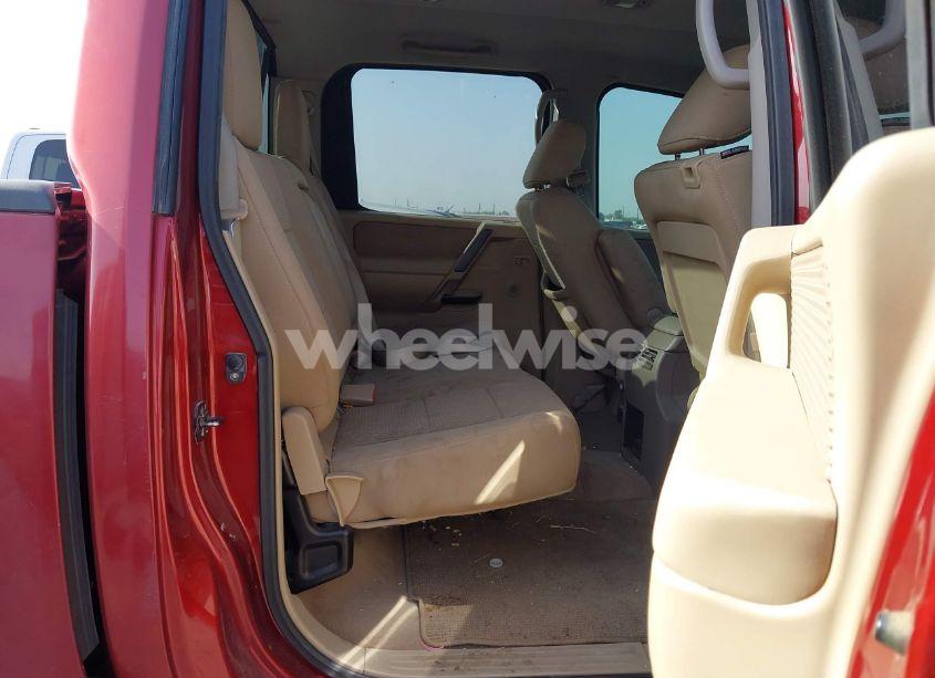 Photo 8 of 2014 Nissan Titan SV (VIN 1N6BA0EC1EN507098)