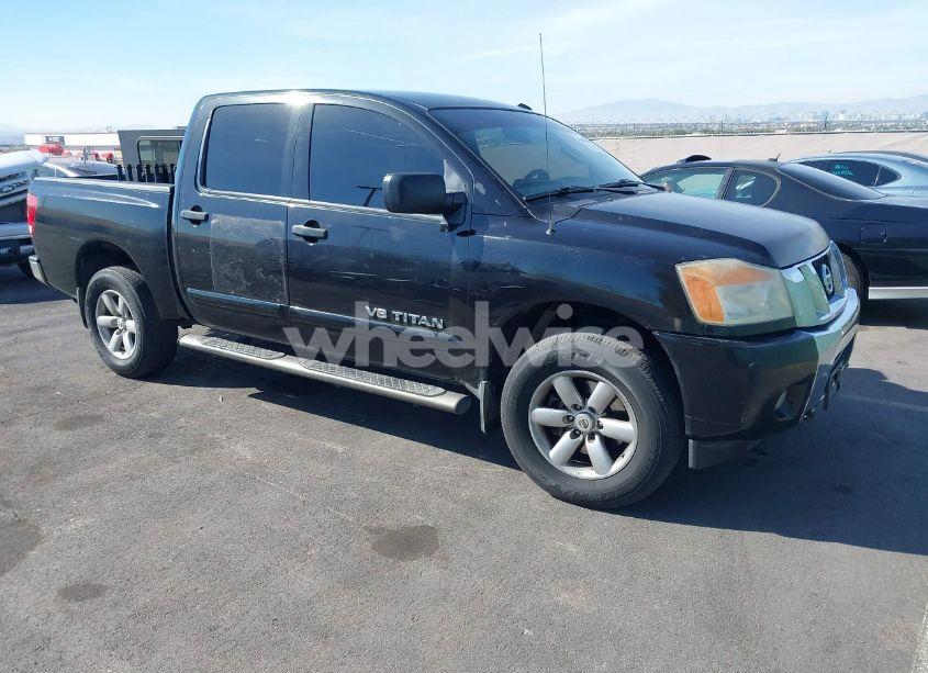 2014 Nissan Titan SV (VIN 1N6BA0EC1EN513158) main photo
