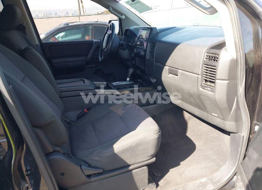 Photo 5 of 2014 Nissan Titan SV (VIN 1N6BA0EC1EN513158)