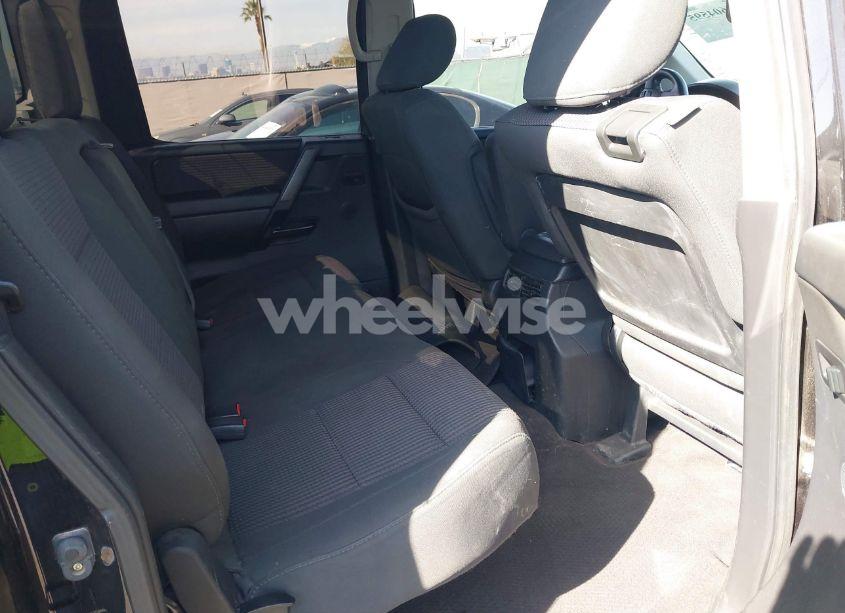 Photo 8 of 2014 Nissan Titan SV (VIN 1N6BA0EC1EN513158)