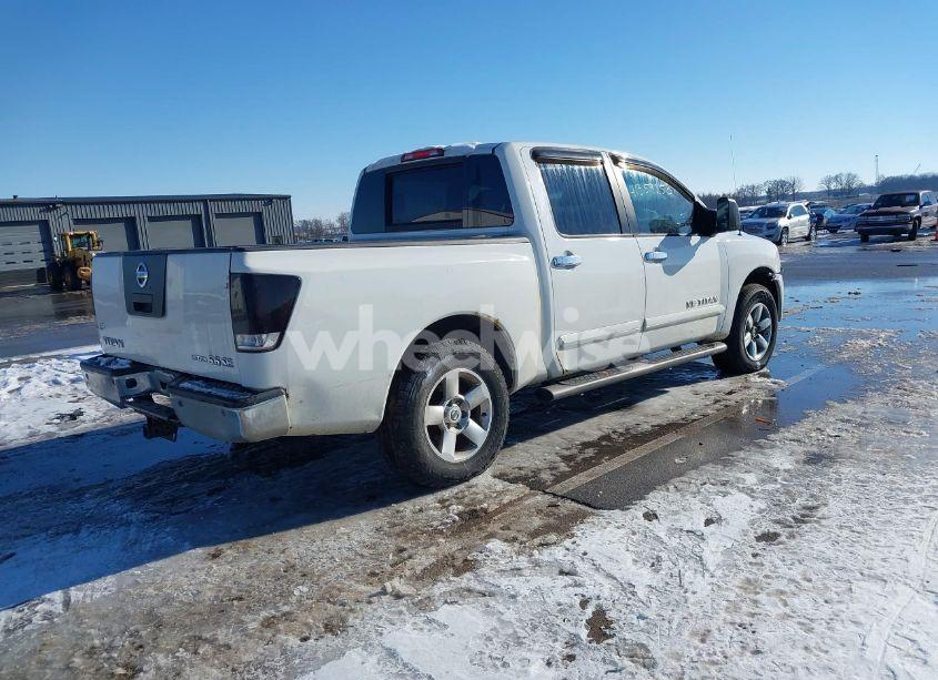 Photo 4 of 2010 Nissan Titan SE (VIN 1N6BA0EC2AN312850)