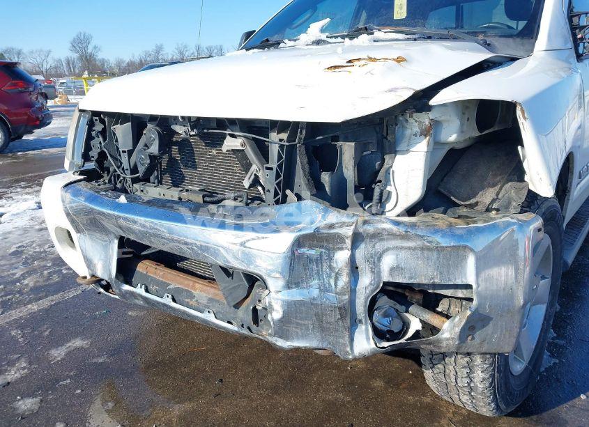 Photo 6 of 2010 Nissan Titan SE (VIN 1N6BA0EC2AN312850)