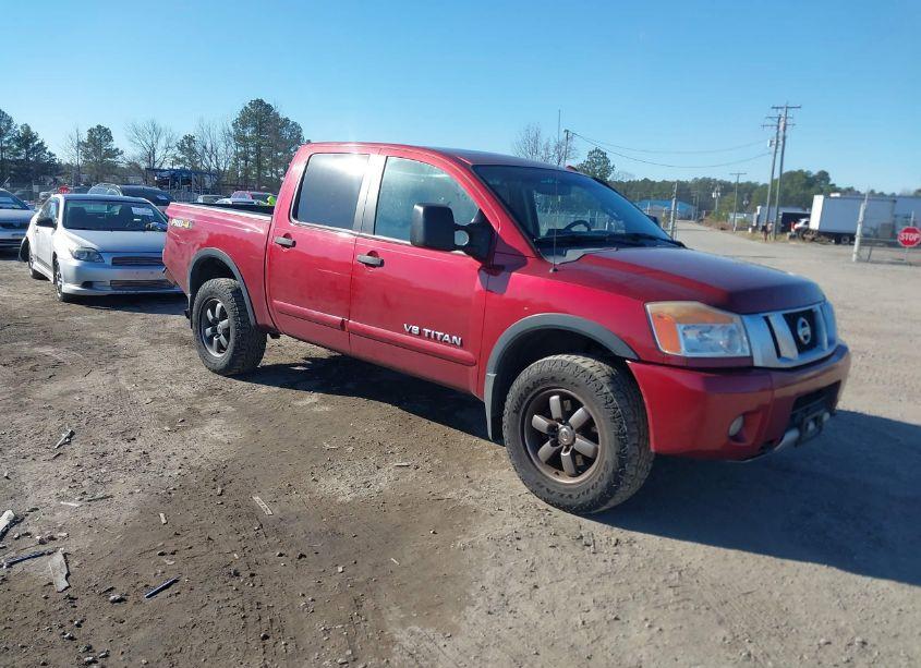 2014 Nissan Titan PRO-4X (VIN 1N6BA0EC2EN502587) main photo