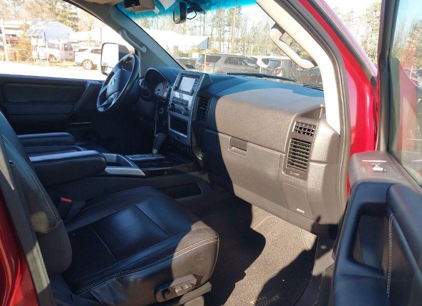 Photo 5 of 2014 Nissan Titan PRO-4X (VIN 1N6BA0EC2EN502587)