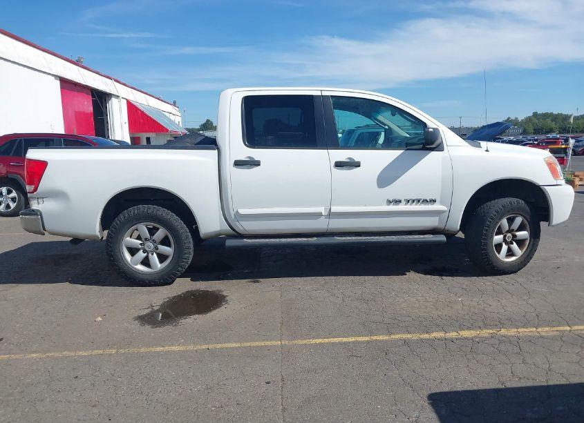 Photo 13 of 2011 Nissan Titan SV (VIN 1N6BA0EC3BN312387)