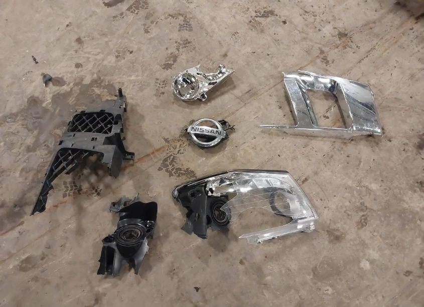 Photo 12 of 2015 Nissan Titan SV (VIN 1N6BA0EC3FN512708)