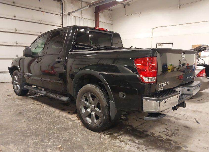 Photo 3 of 2015 Nissan Titan SV (VIN 1N6BA0EC3FN512708)