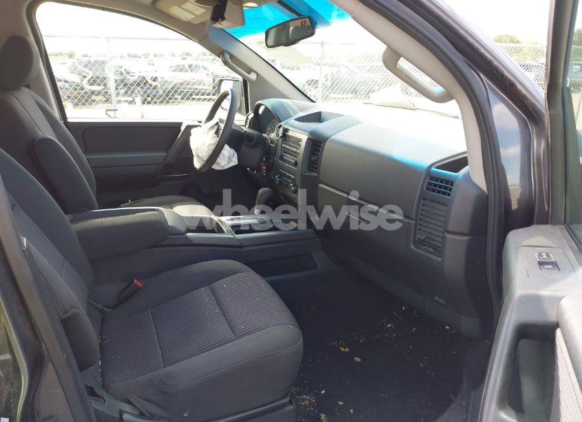 Photo 5 of 2012 Nissan Titan SV (VIN 1N6BA0EC4CN326168)