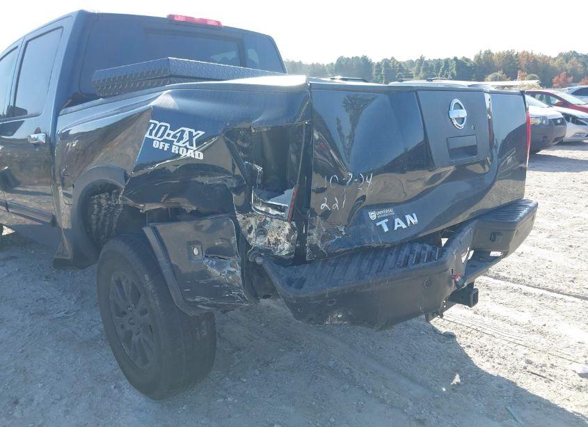 Photo 6 of 2012 Nissan Titan PRO-4X (VIN 1N6BA0EC5CN320587)