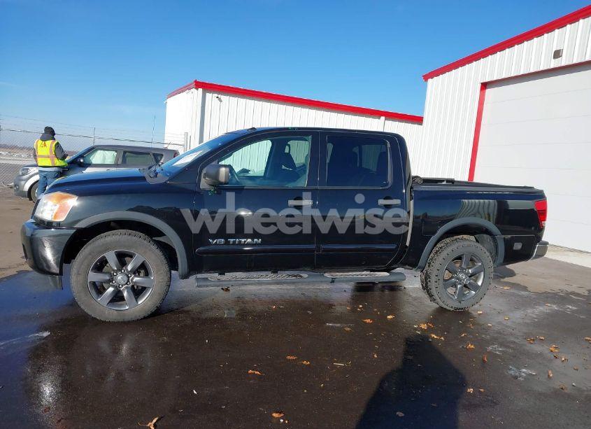 Photo 15 of 2015 Nissan Titan SV (VIN 1N6BA0EC5FN504139)