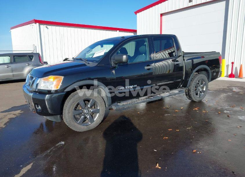 Photo 2 of 2015 Nissan Titan SV (VIN 1N6BA0EC5FN504139)