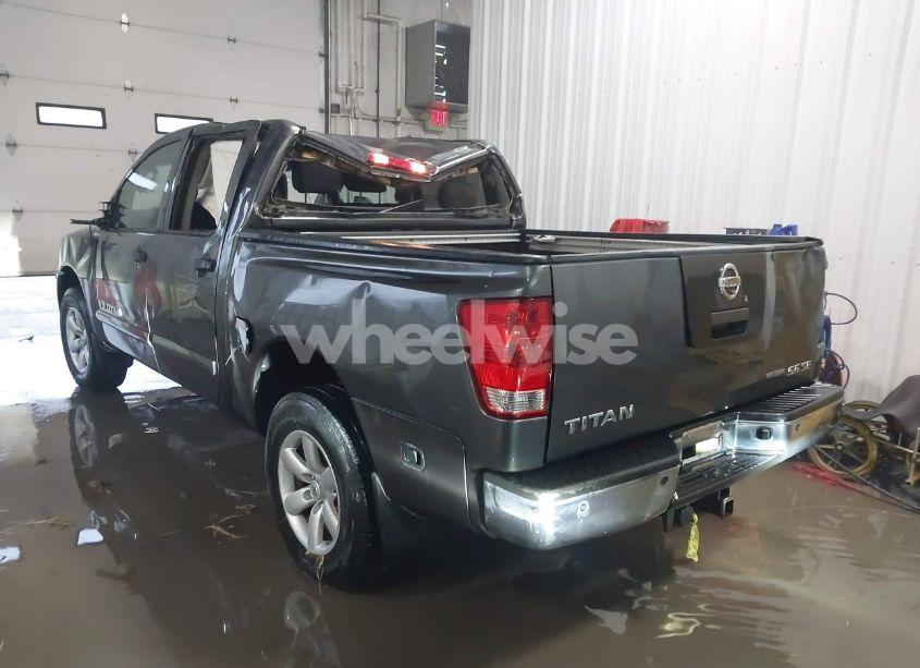 Photo 3 of 2010 Nissan Titan SE (VIN 1N6BA0EC7AN321219)