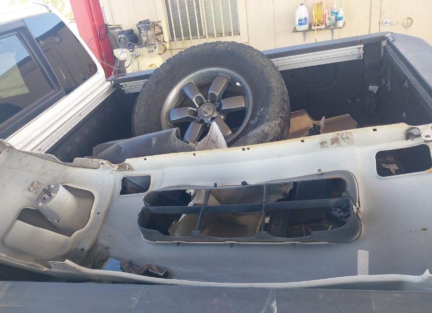 Photo 12 of 2015 Nissan Titan S/SV/SL/PRO-4X (VIN 1N6BA0EC7FN510508)