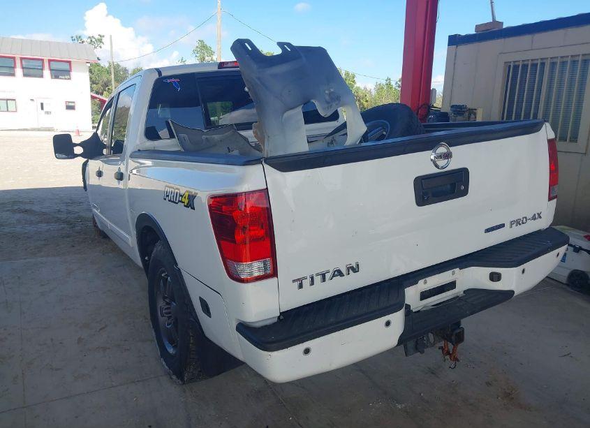 Photo 3 of 2015 Nissan Titan S/SV/SL/PRO-4X (VIN 1N6BA0EC7FN510508)